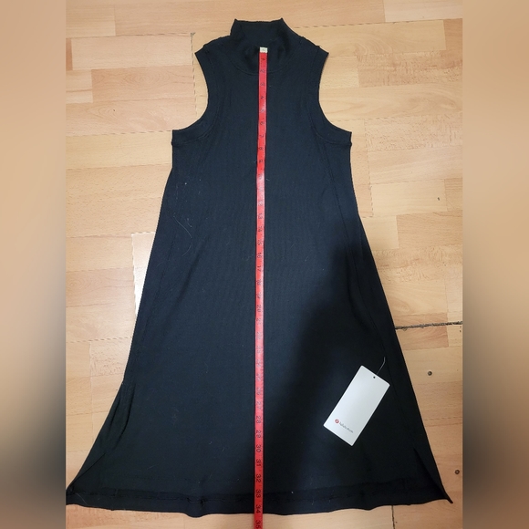 NWT Lululemon Dress - Picture 2 of 6